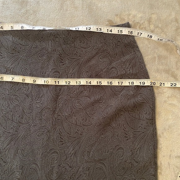 Tailor B. Moss Skirt Sz 10 Grey Paisley Jacquard High Low Mermaid Ruffle Midi - Picture 8 of 9